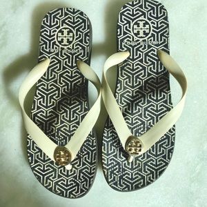 Tory Burch flip flops 🩴